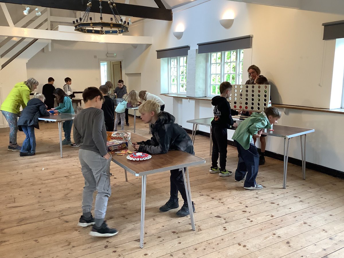 SAPSOtters's tweet photo. #residential games and sweets before the walk home! https://t.co/JmCQ8rcJr9