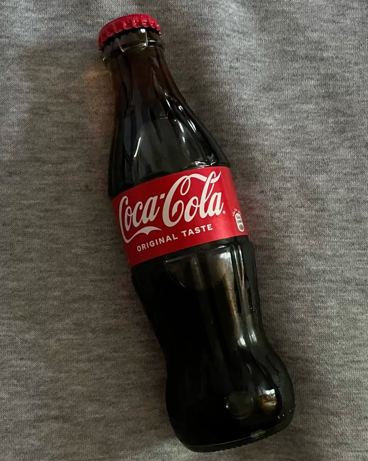BASEBIJI's tweet photo. Tim Spr*te or Tim Coca c*la? https://t.co/KIOvLwr8PD