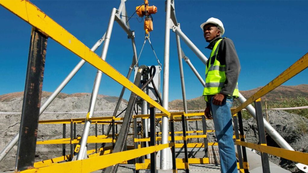 Mining Weekly tweet media