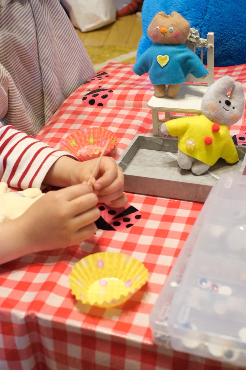 satula_bear's tweet photo. 明日はワークショップも開催します✨】
オリジナルぬいぐるみ作り🧸好きなボディを選んで目を貼り、ほっぺをつけてお洋服をデコって完成♪大人はもちろん小さなお子様も楽しめる内容です☺️左右違う目や非対称な配置でも、絶対可愛く仕上がるこだわりのボディをご用意しました！
詳細はツリーへ↓ https://t.co/ZCrwUOmFpw