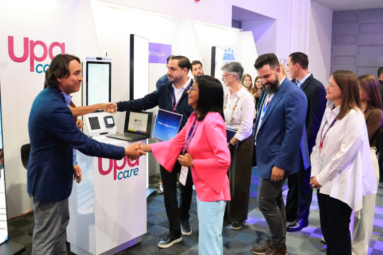 Cancilleria_ve's tweet photo. 📰#Noticia | Presidenta (E) Delcy Rodríguez sostiene encuentro con representantes de 50 países en II Congreso Internacional de Emprendedores
Este II Congreso Internacional funciona como una plataforma para consolidar un modelo económico autosustentable.
https://t.co/M89Lh3LOES https://t.co/q6v3DY5BWQ