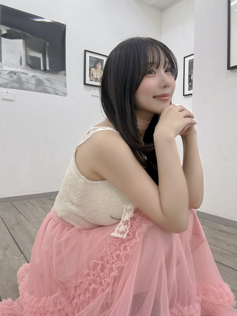 桃木兎羽🍑🐰1st写真集「とわいらいと」発売中 tweet media