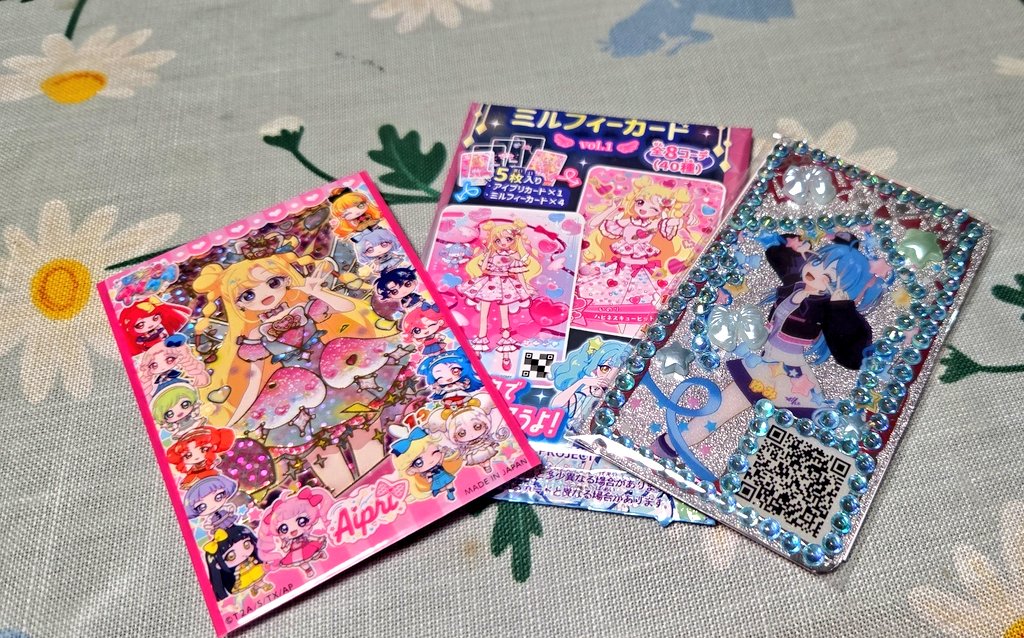 なちこ tweet media