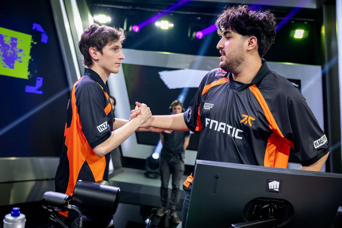 cuorestellata's tweet photo. hardest workers 🧡 always cheering for you guys, real ones stick by the team

keep trusting in urselves :)

📸 michał konkol &amp; wojciech wandzel https://t.co/g69AgrQNpQ
