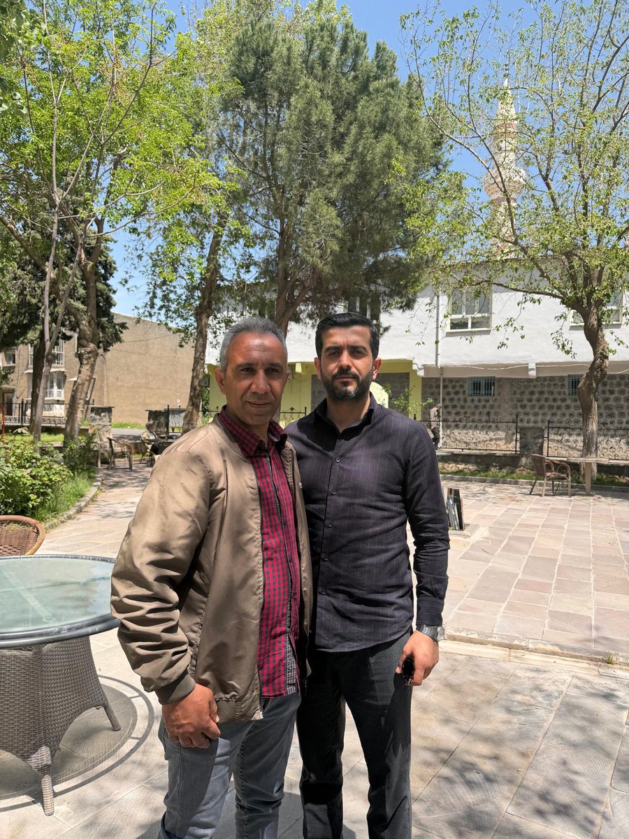 aksiverek's tweet photo. Teşkilat Başkanlığı görevine yeni atanan Kıymetli yol arkadaşımız Hamit Güzen, yeni görevi kapsamında mahalle başkanlarımız ile görüşmeler gerçekleştirmeye devam ediyor.Mahallerimizin  sorun ve sıkıntılarını dinlemeye her daim yanlarında olmaya devam edeceğiz.

İstişare kültürüyle gerçekleştirilen görüşmelerde mahalle başkanlarımızın talep ve önerileri değerlendirildi.

Birlik ve beraberlik içerisinde çalışmalarımıza devam ediyoruz.

  @RTErdogan @Akparti 
@mustafademir @tugbaisikercan 
@abuyukgumus  @avyusufibis  @milhamigunbegi @SbrKnk @Cengizozeyran82 @bucakalimurat82 @akpartiurfa @slhcbn0950