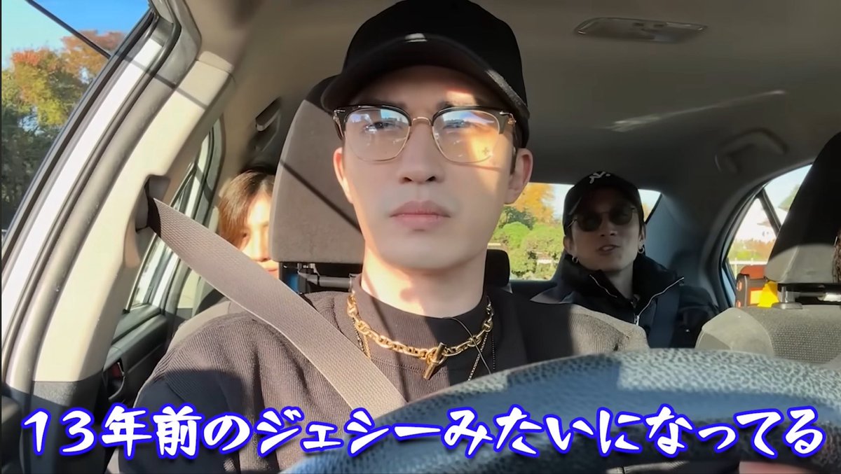 えま tweet media