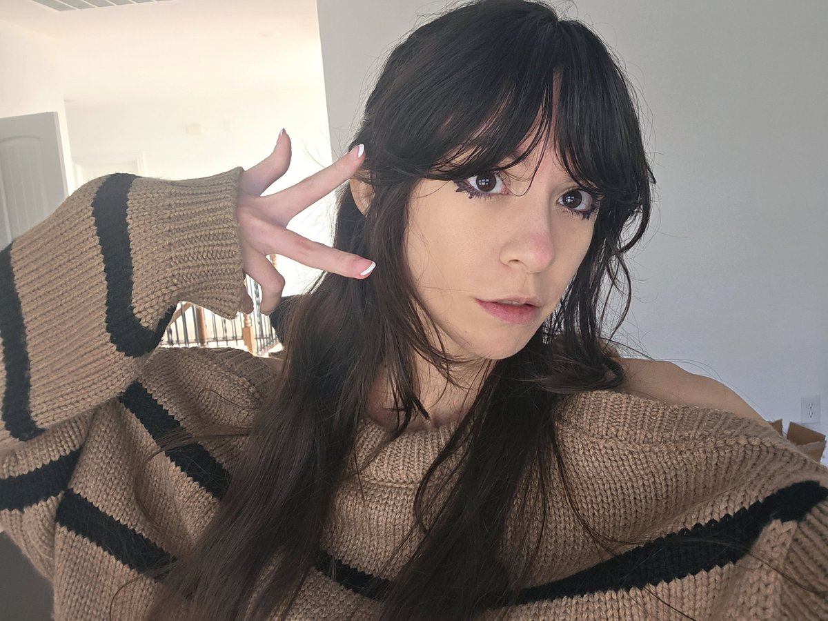 MaryMaybe tweet media