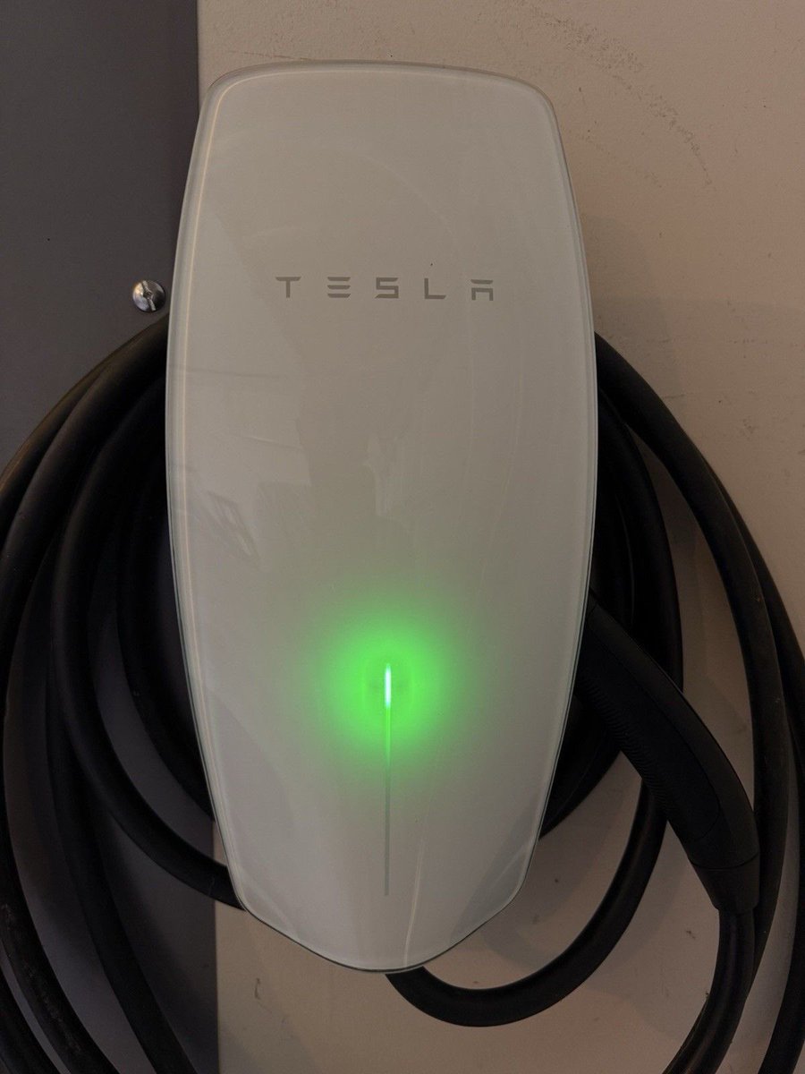 ReeveVIP_Desk's tweet photo. Institutional scaling made simple. Get investor-level pricing on all current Tesla models and fleet infrastructure today. 📉
📩 DM "PORTAL" now.
#Tesla #Investment #Cybercab #TechNews #GigaTexas https://t.co/YDliNpp7hn