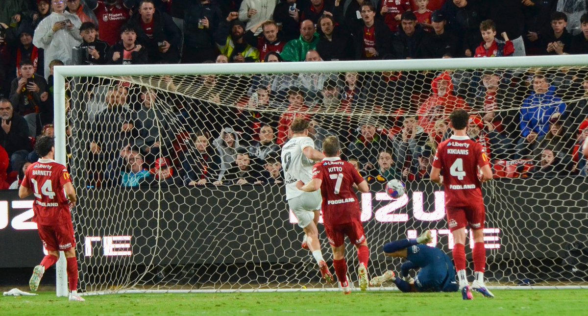 Domjack8's tweet photo. Ex Aberdeen striker Sam Cosgrove scores for Auckland as they reach the A-League final after beating Adelaide 3-0 https://t.co/iJS01jXrBv