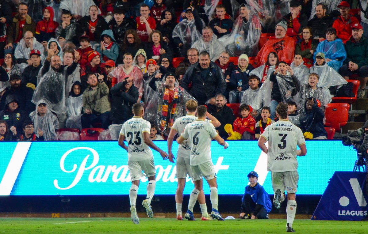 Domjack8's tweet photo. Ex Aberdeen striker Sam Cosgrove scores for Auckland as they reach the A-League final after beating Adelaide 3-0 https://t.co/iJS01jXrBv
