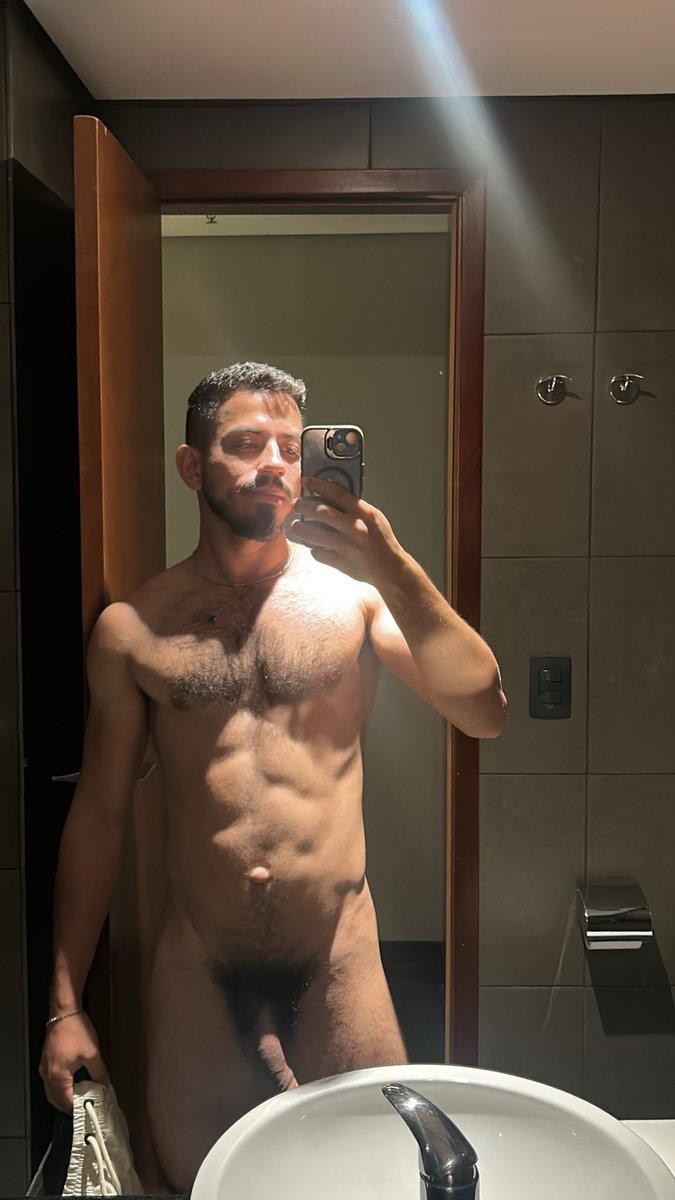 Emanuelolive02's tweet photo. Sextoooouuu bb 🔥💦 https://t.co/ynN26QOt27