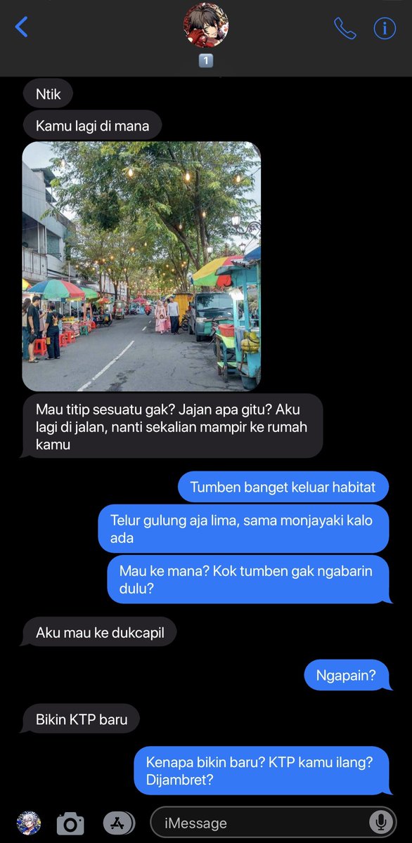 midorimasexual's tweet photo. #hypmic #ichisama short fic/au

[ cw : local setting, harsh words, jokes agak bablas, etc ]

atau sebut saja sebuah rangkuman dari ke-struggle-an seorang samatoki aohitsugi, 25 tahun, dalam menghadapi ketengilan dedek pacarnya, ichiro yamada, yang baru saja berulang tahun ke-20. https://t.co/x50vrPy7Y7