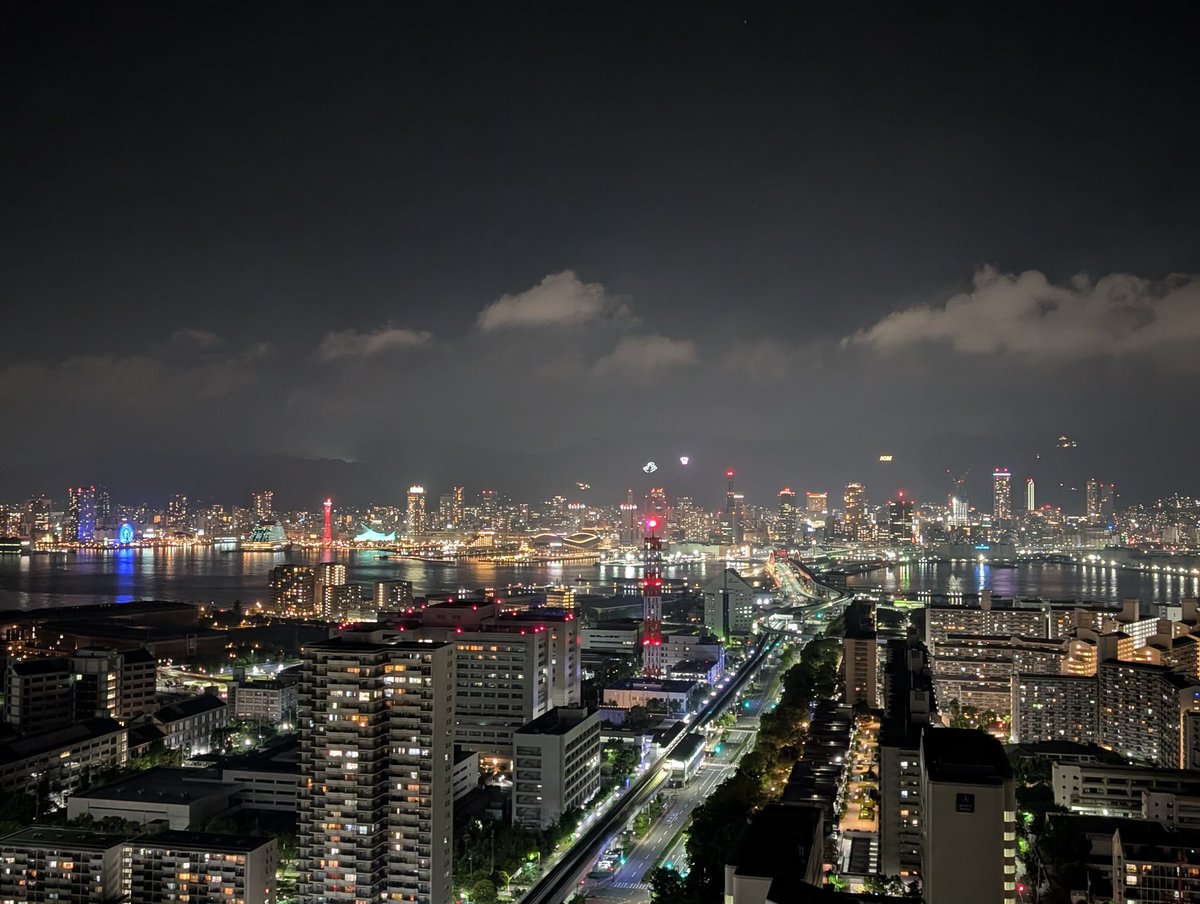 atarimemayo's tweet photo. 神戸の夜 https://t.co/E05SDLEtEQ