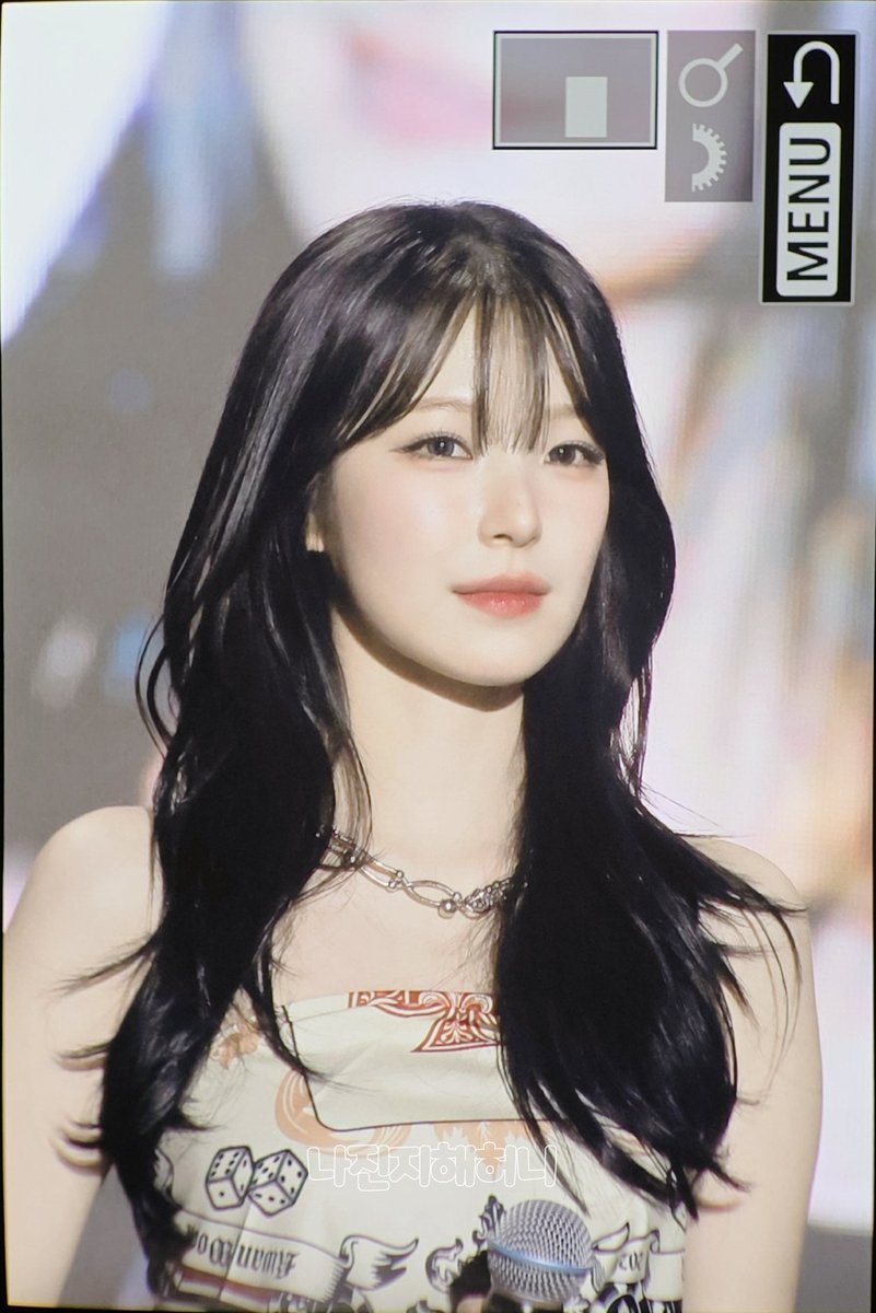 나진지해허니 tweet media