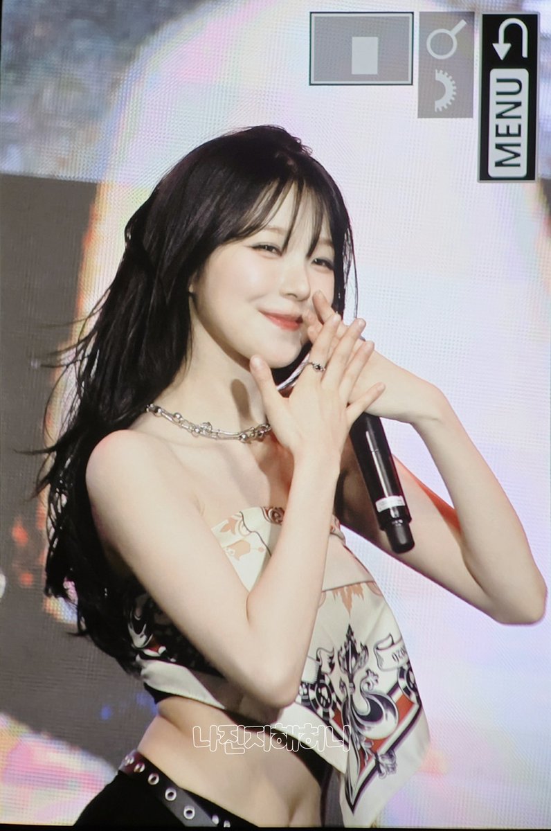 나진지해허니 tweet media