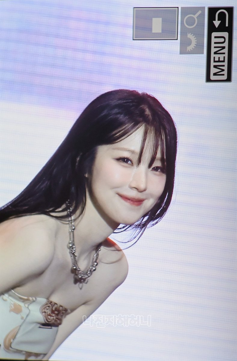 나진지해허니 tweet media