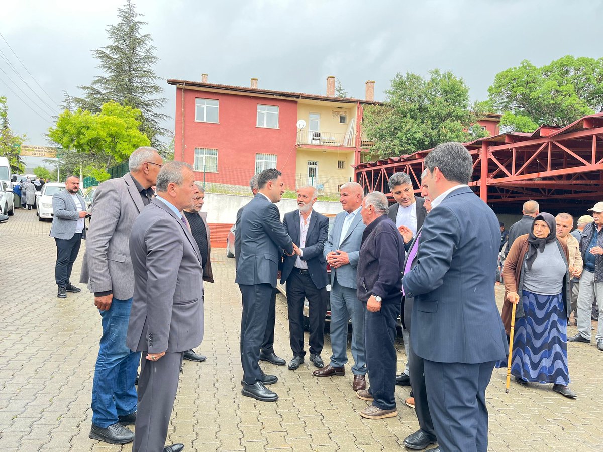 DeliceKaymakaml's tweet photo. Kaymakamımız Tugay CİNGİRT, İlçemiz Açık Hava Düğün Salonunda gerçekleştirilen Rahmet Duası programına katıldı. https://t.co/6mcF8QSR7c