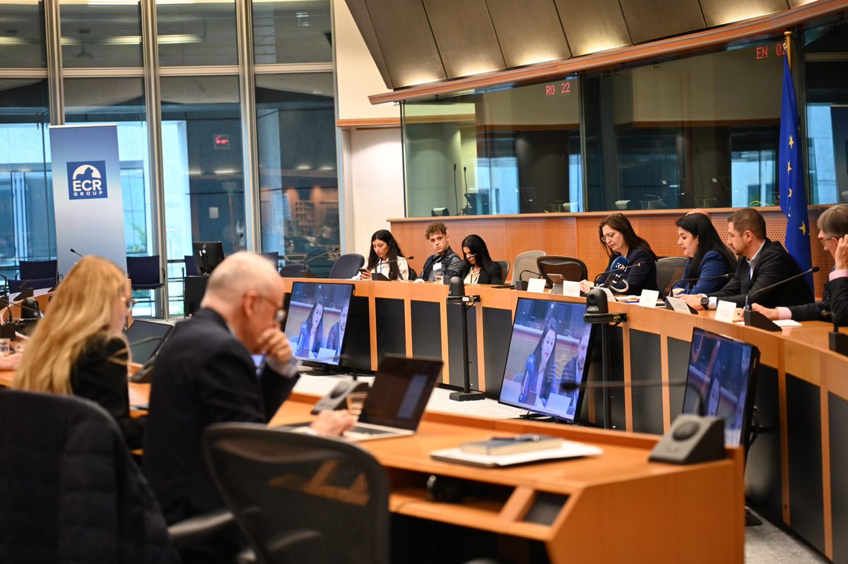 BahaiBIC_Europe's tweet photo. Thank you MEP @MGTeodorescu for hosting an insightful exchange at the @Europarl_EN on the situation of Bahá’ís and other minorities across the Middle East.

Our office was grateful for the opportunity to share the realities currently facing Bahá’í communities in Iran, Egypt, and Qatar, and to contribute to this important dialogue on freedom of religion and human rights.

We look forward to continuing this collaboration.