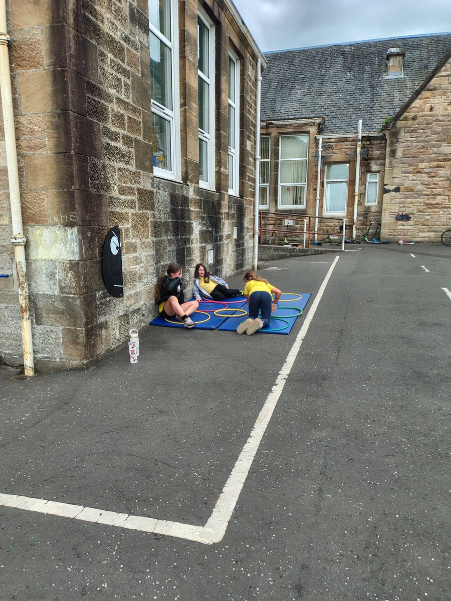 MorningsidePS's tweet photo. P5-7 enjoying outdoor games for golden time. https://t.co/MlL7FtN3so
