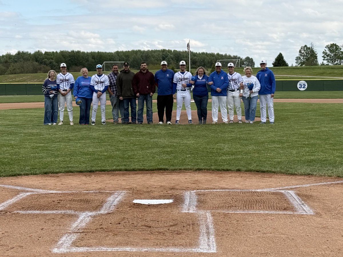 HHScotsBaseball's tweet photo. THANK YOU 2026 Seniors for everything you have given this Program!
We are so thankful for your leadership &amp; hard work! https://t.co/jpWWJFEHKu