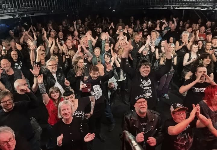 CheapPunk's tweet photo. Hagar the Womb audience @melkweg Amsterdam 14 May 2026 with Cheap 'n' Nasty members https://t.co/Gb1ptxieXj @McCookerybook @DrKPopUpConvos @NewWaveAndPunk @Schnitzel63 @FatOldAnarchist @76_punk_oi @punkandalive @JeanJaquesScope @PunkrockclubX @PunkRockClub @PunkRandR https://t.co/zpYcBoUvZq