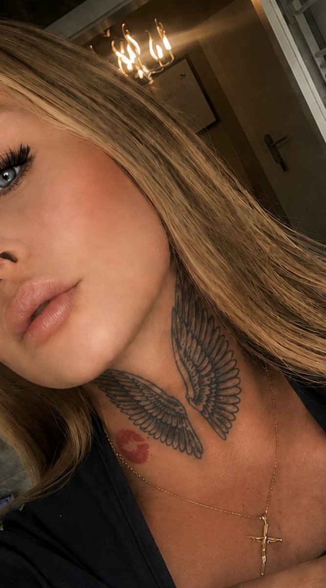 Mistress Dana tweet media