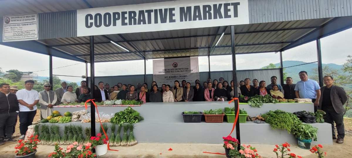 Ngl_Cooperation's tweet photo. Registrar of Cooperative Societies Smti.Bendangla Longkumer inaugurated the Cooperative market at kezoma Basa constructed under RKVY project. This infrastructure will facilitate marketing of farm produce of the farmers, managed by Tasenumi Agri &amp; Allied Cooperative Society. https://t.co/wYrI4xefIL