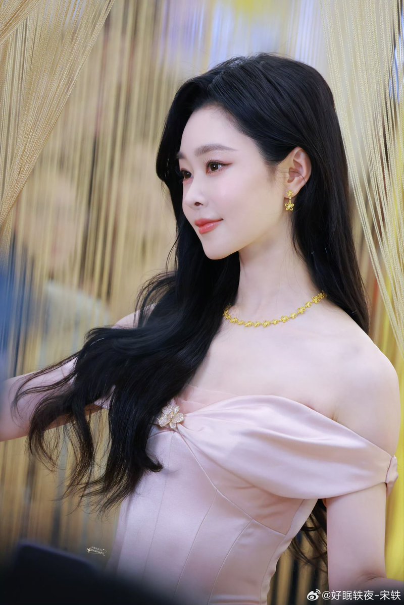 Song Yi updates🌸 tweet media