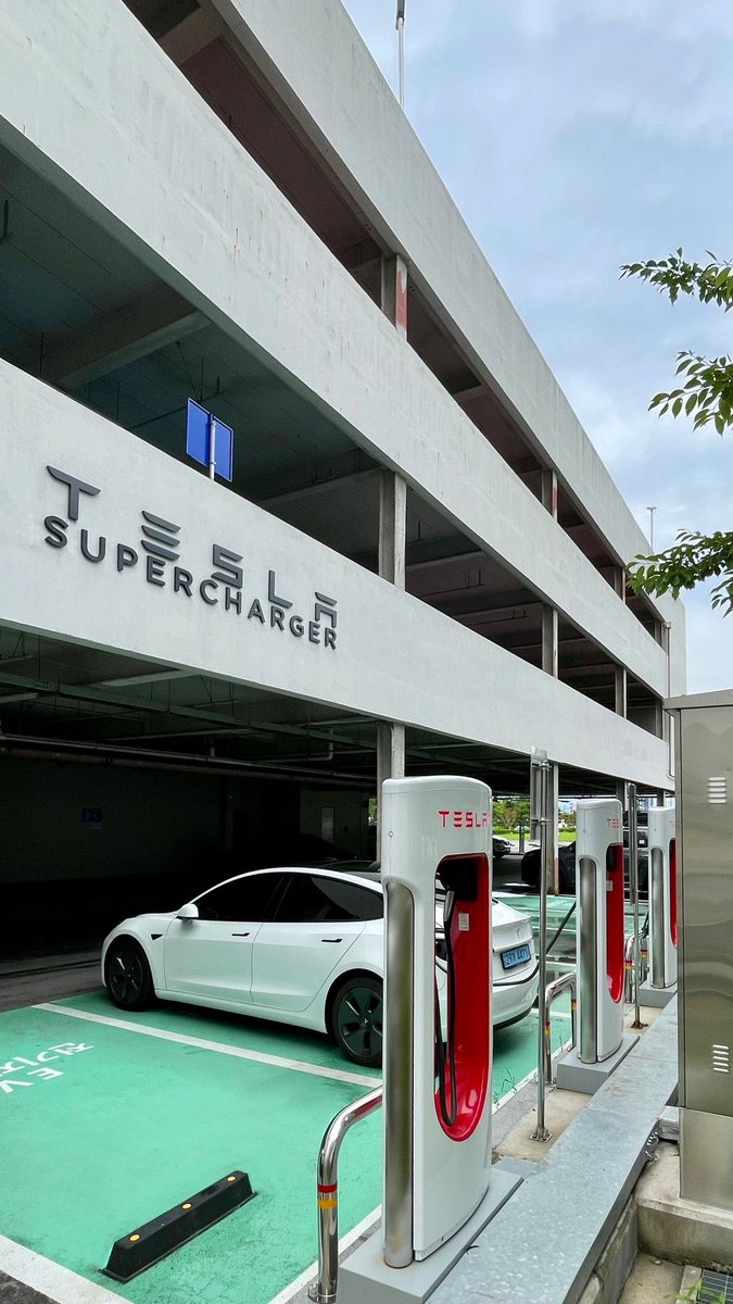 ReeveVIP_Desk's tweet photo. The future is unsupervised. Secure your infrastructure at wholesale rates via our direct Tesla procurement portal. 🏗️
📩 DM "RATES" now.
#Tesla #Cybercab #AI5 #GigaTexas #Investment https://t.co/XRhHJTA3O9