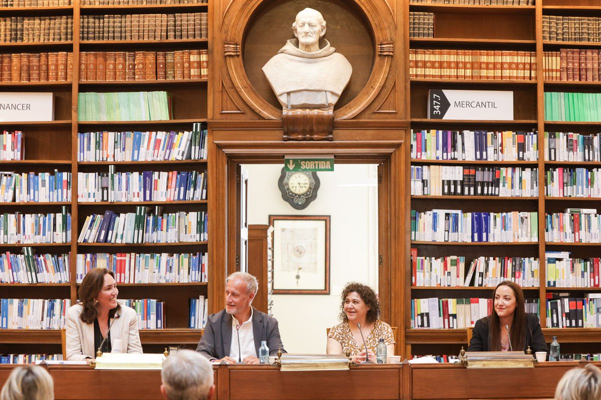 fdcs_cr's tweet photo. La Profesora Titular de Derecho Civil de la @fdcs_cr, Alicia Agüero Ortiz, participó ayer en la presentación del libro "Protección de los consumidores en la contratación a través de plataformas intermediarias en línea".

@UCLMdivulga @ICABarcelona @uclm_es https://t.co/hO97pZLbR0