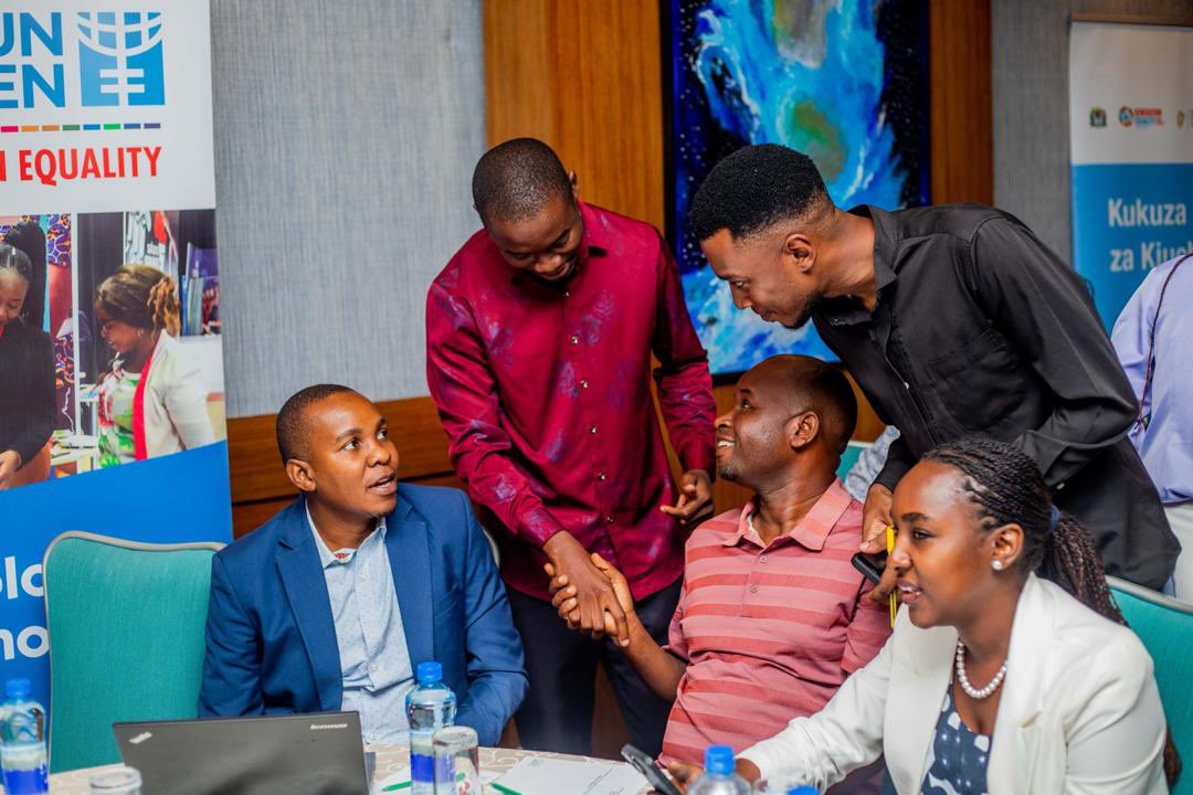 unwomentanzania's tweet photo. Media and youth have an important role to play in shaping attitudes, influencing action and driving progress on gender equality and women’s empowerment.
As we approach the endpoint for #GenerationEquality, UN Women, @maendeleoyajami & @jamiismz brought together 50 media professionals and youth leaders to discuss how we can collectively push the agenda forward through storytelling, advocacy and action.
#KizaziChenyeUsawa #ForAllWomenAndGirls #GenerationEquality