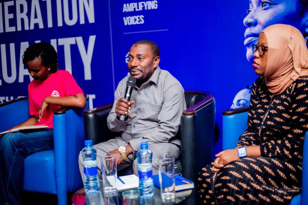 unwomentanzania's tweet photo. Media and youth have an important role to play in shaping attitudes, influencing action and driving progress on gender equality and women’s empowerment.
As we approach the endpoint for #GenerationEquality, UN Women, @maendeleoyajami & @jamiismz brought together 50 media professionals and youth leaders to discuss how we can collectively push the agenda forward through storytelling, advocacy and action.
#KizaziChenyeUsawa #ForAllWomenAndGirls #GenerationEquality