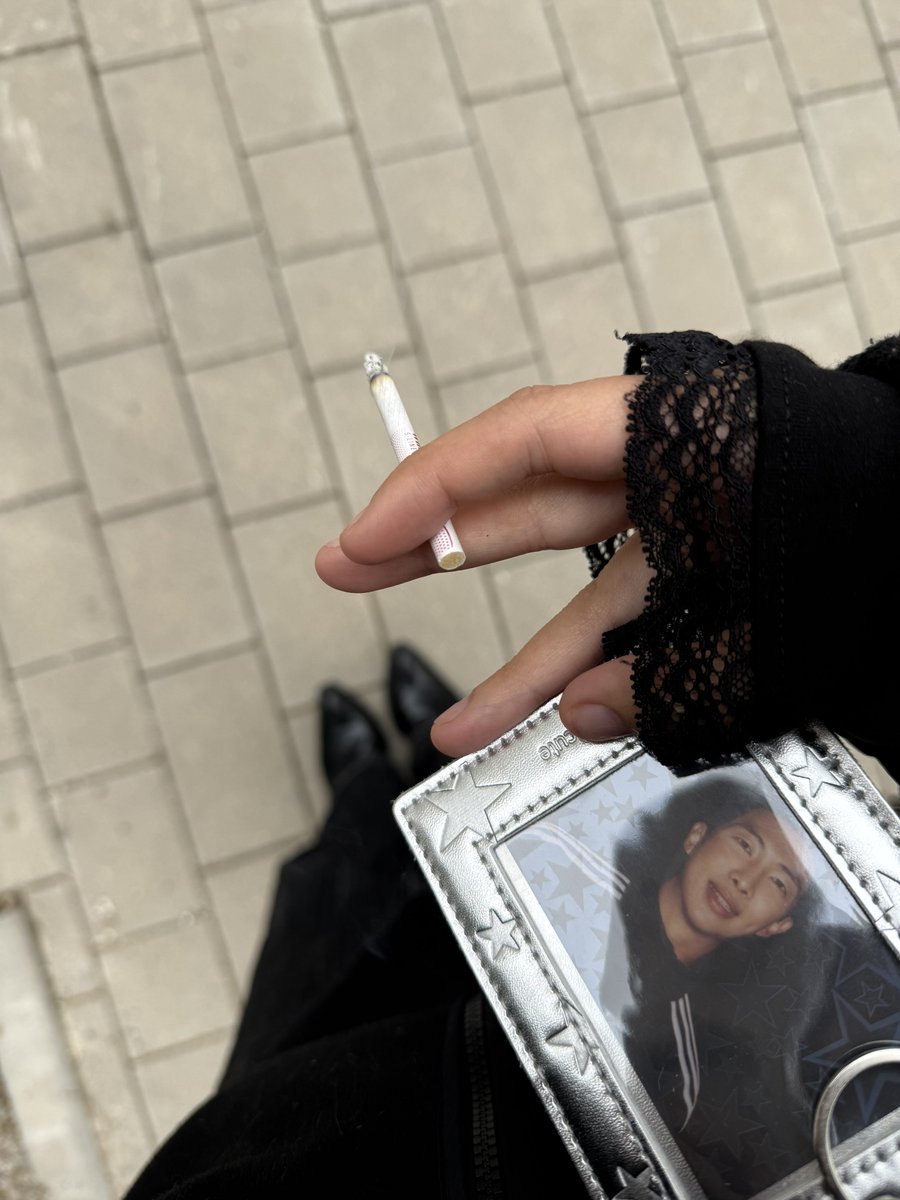 elli 🪽₊˚⊹ tweet media