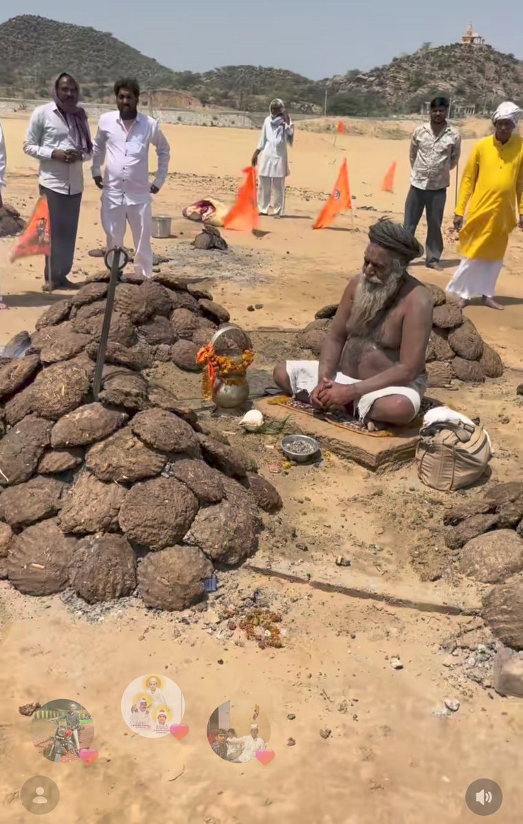 ganeshpanthi11's tweet photo. आज 31 दिन हो गए हैं अग्नि तप करते हुए और धरने पर बैठे हुए राजस्थान सरकार नहीं सुन रही है जीव जंतु और प्रकृति संरक्षण के लिए मेरे रिको नहीं हटाना हो तो बोल तो सकते हैं हम हटाने के नहीं बोल रहे हैं भैराना पर्वत से थोड़ी सी दूर स्थानांतरण कर दो रिको को @CMO
@narendramodi https://t.co/6JFmYLC6GI