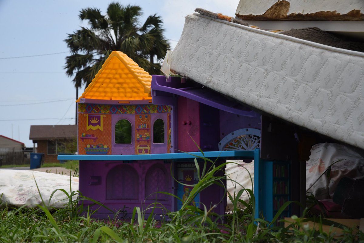 ValOnTheBorder's tweet photo. The Center on Budget and Policy Priorities, which advocates for low-income families, estimates 79,600 people could be forced to leave their homes, with a disproportionate impact on children and Latinos.

HUD collected public comments. If finalized, legal challenges are expected. https://t.co/tGlvLXjKIc