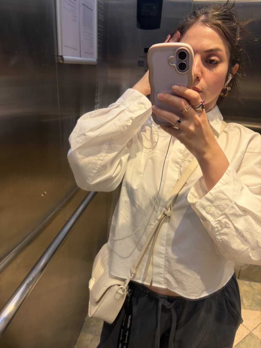 Ruby🛸 tweet media