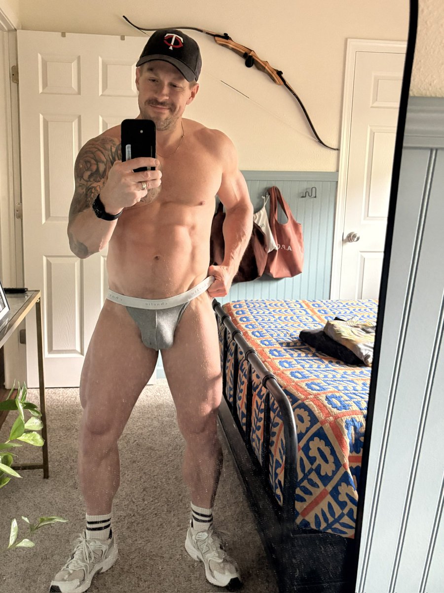 BradPNWx's tweet photo. Happy Friday y’all 🙌 https://t.co/0zZiWqk99N