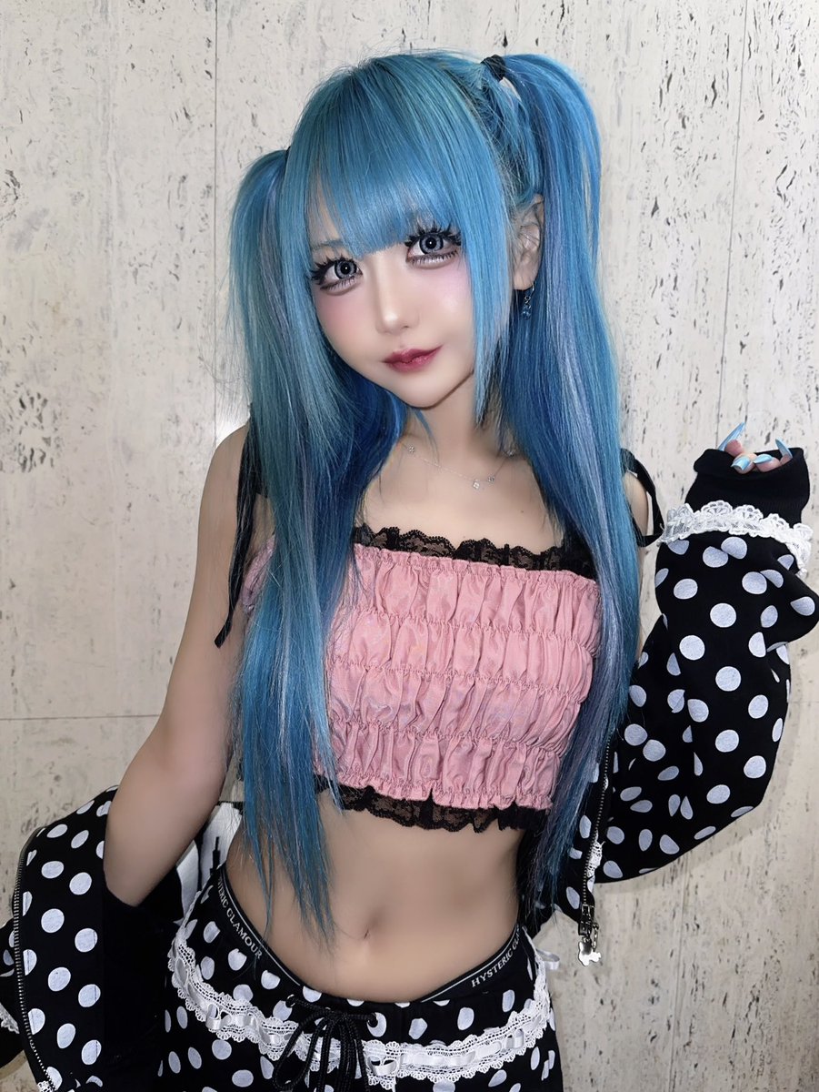 あむめう tweet media