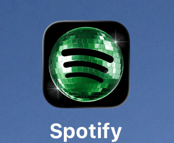 SmollyMall's tweet photo. Sending so much hate to spotifys new app graphic https://t.co/AazwkPJy9c