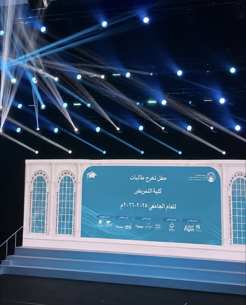 i_Hayai's tweet photo. ﴿وَآخِرُ دَعْوَاهُم أَنِ الْحَمْدُ لِلَّهِ رَبِّ الْعَالَمِين﴾
بفضل الله وتوفيقه تم تخرجي من جامعة الأميرة نورة بدرجة بكالوريس التمريض 🤍
خمس سنوات مضت بين كفاح وسعي حتى أصبح الحلم واقعاً وما كان ليكتمل هذا الدرب لولا فضل الله ثم عائلتي الحمدلله على التمام وفرحة الوصول 💕🎓 https://t.co/St0WjAAPwQ
