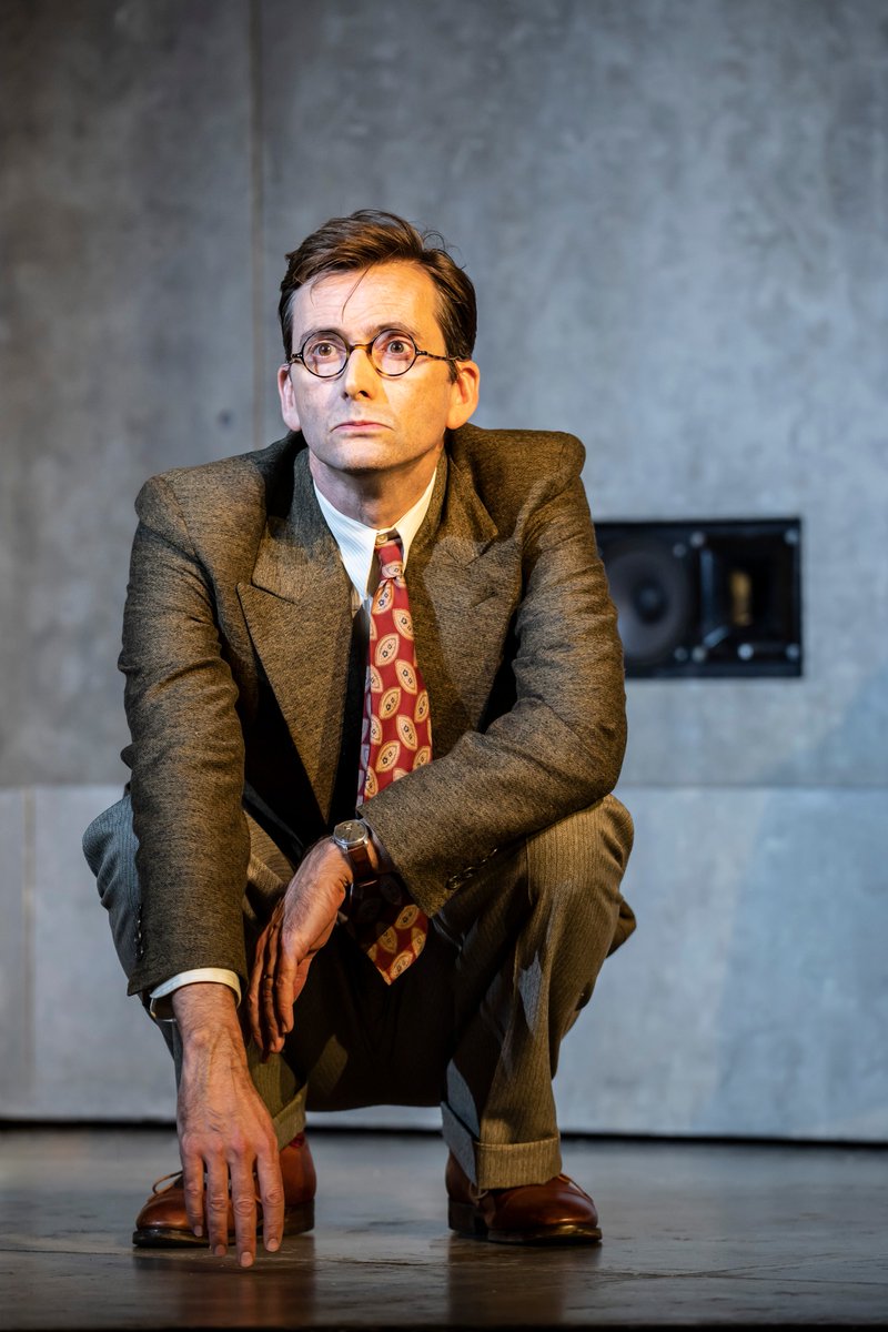 National Theatre Live tweet media