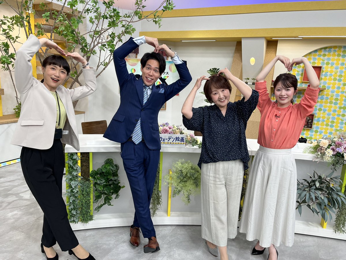 micofmy's tweet photo. ５月１５日（金曜）はtysテレビ山口　mixコメンテーターでした。
ご覧いただきありがとうございました。

mixポーズをしたのに､体幹がグラグラで数秒もキープ出来ない私…情けない😅

#tys
#mix https://t.co/UcZ9MKlURj