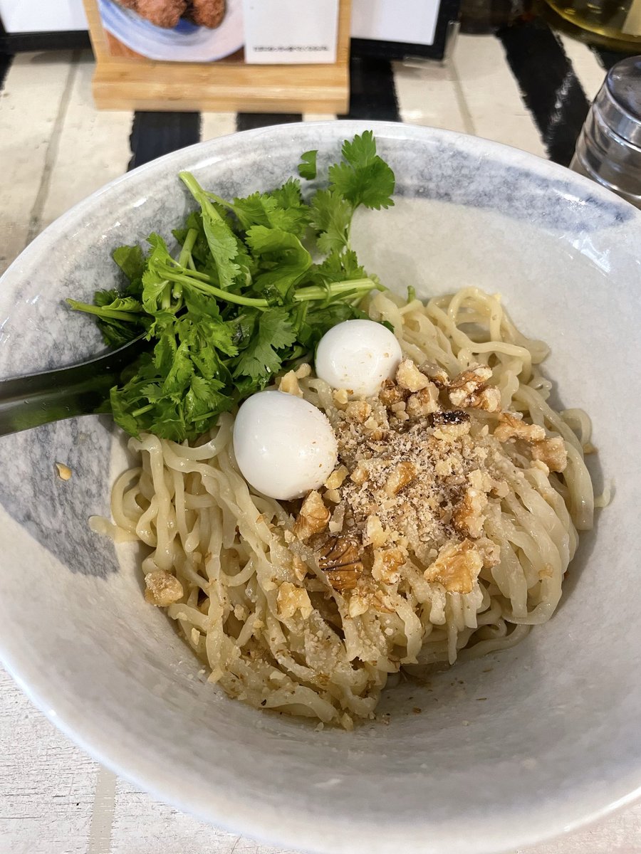 優美 tweet media