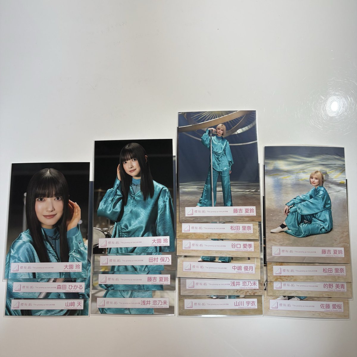 a___n___na's tweet photo. 櫻坂46 生写真 ツイードコーデ TGUTジャケ写　トレ
求
1枚目（藤吉、増本、理子）
リプ欄の過去物
譲
画像の物、リプ欄の過去物

◎郵送トレ https://t.co/2rRu2zLN3E