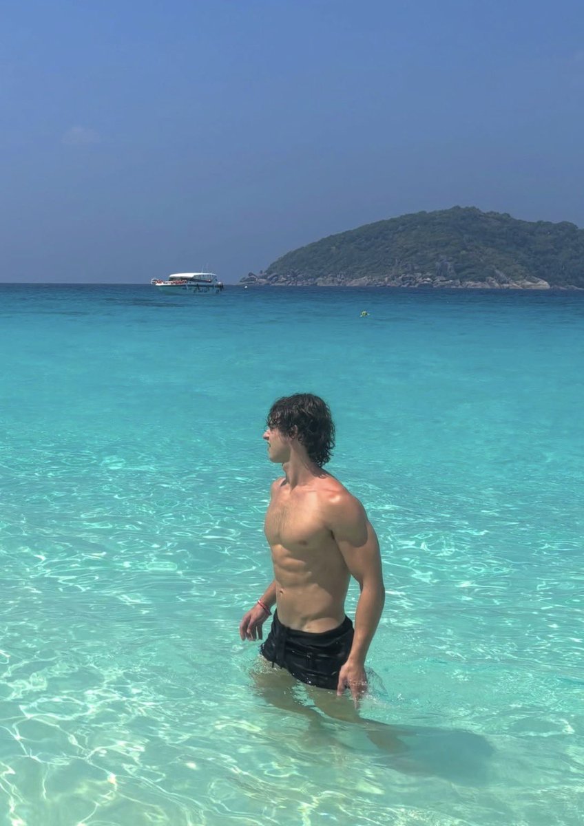 updatestommenbr's tweet photo. 🗞️ | Hi, Johnny!

Nosso querido camisa 13 será interpretado pelo ator Conor Sánchez. E aí, o que acharam? https://t.co/MTXPpDuqN2