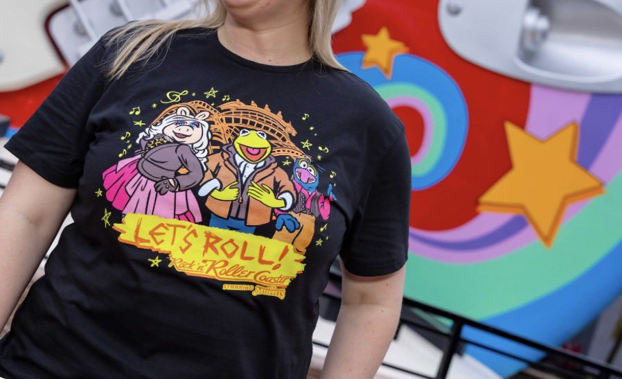 T_Pologist's tweet photo. オープン間近のRock ‘n’ Roller Coaster Starring The Muppets のグッズが紹介されました‼️

記事⬇️
https://t.co/k1ogVrS3q1 https://t.co/e7nM6xU465