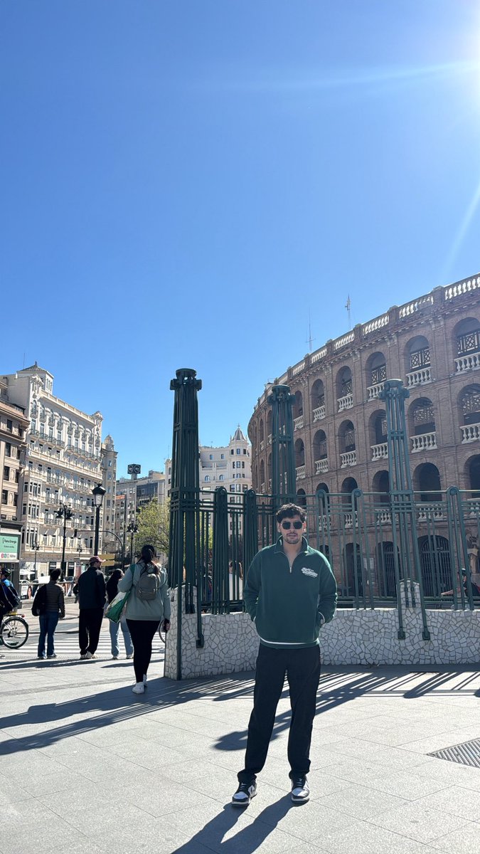 AliAhma1028's tweet photo. Somehere in 🇪🇸 https://t.co/Ja3C2h9WdY