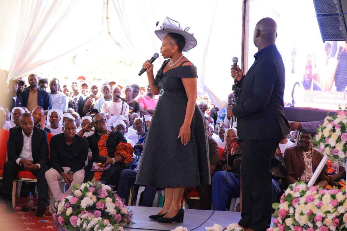 MillicentOmanga's tweet photo. Attended the burial ceremony of the late Mama Teresa Nyaboke Omoke, beloved mother to Hon. Richard Onyonka, at Nyamataro Estate, Mosocho, Kisii County.

I joined family, relatives, friends, and mourners in celebrating her remarkable life, enduring legacy, and the values she imparted to many generations. Her kindness, strength, and dedication to family and community will always be remembered.

May her soul rest in eternal peace, and may God grant comfort, strength, and grace to the entire family during this difficult time. #MamaNairobi #MamaMiradi