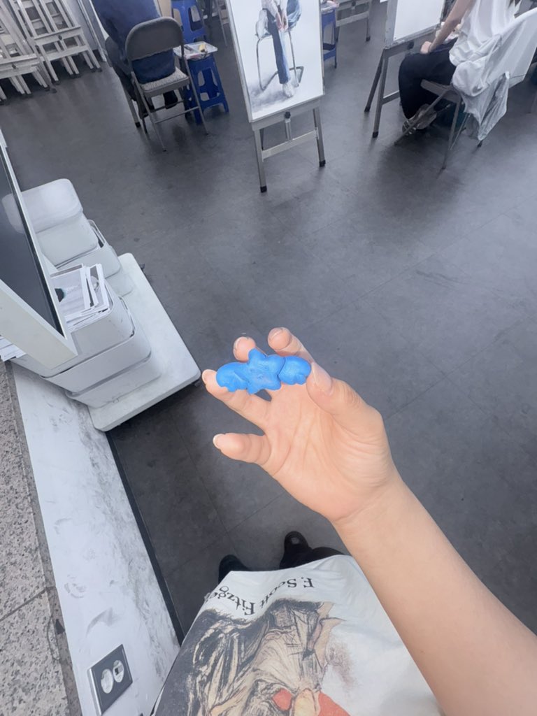 왉 tweet media