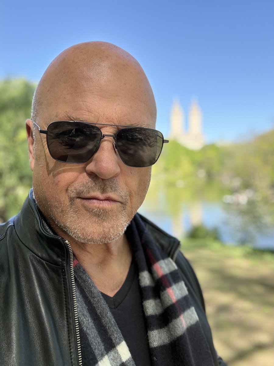 Michael Chiklis tweet media
